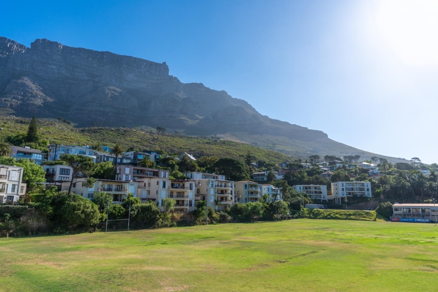 2 Bedroom Property for Sale in Oranjezicht Western Cape